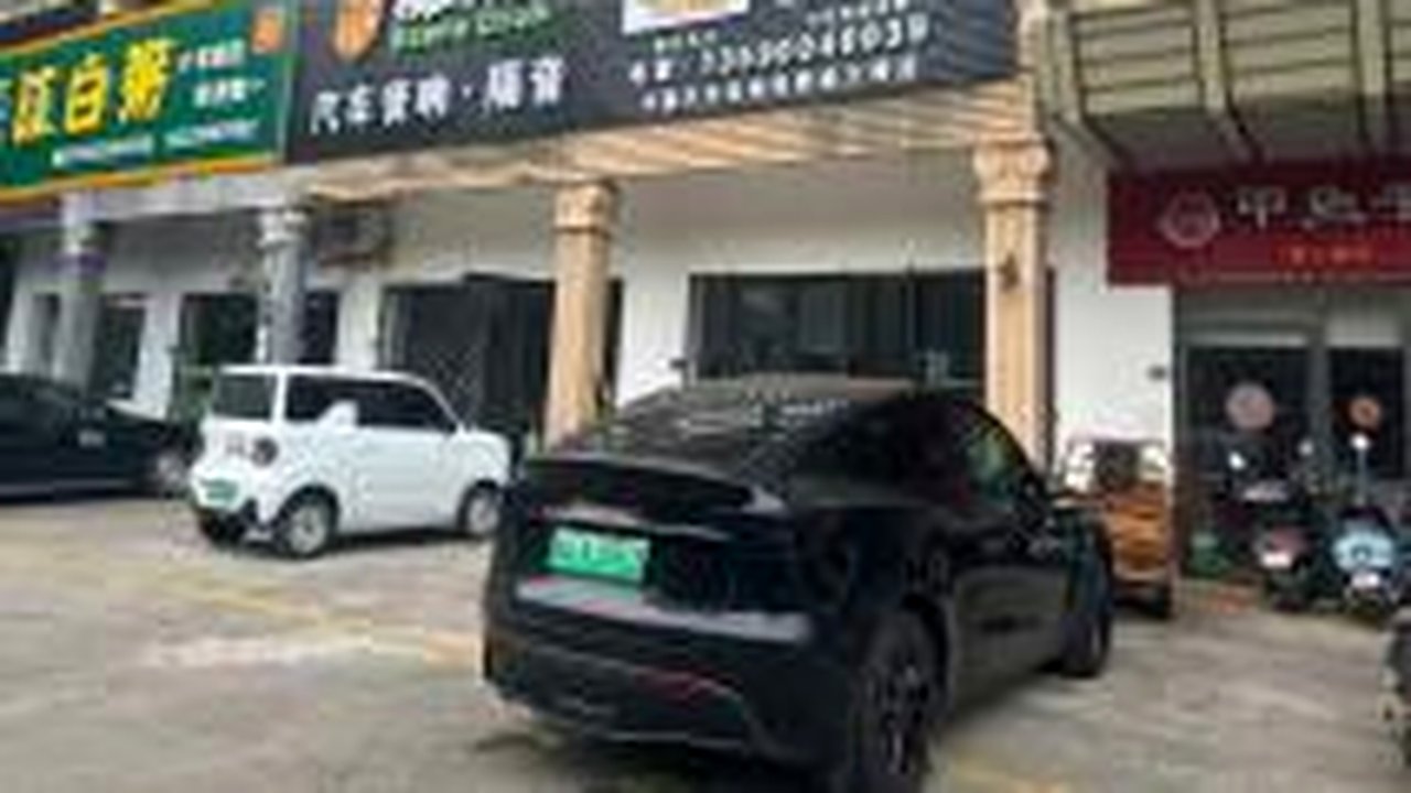 湛江汽车音响店靠不靠谱,可以从施工区和试听车判断相关的湛江汽车音响改装实拍封面