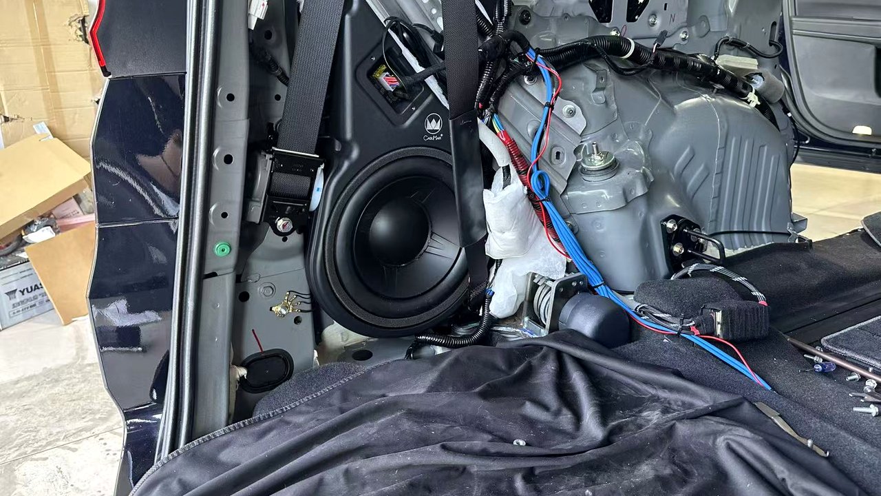 奥迪DSP调音案例:奥迪A6音响升级相关的湛江汽车音响改装实拍封面