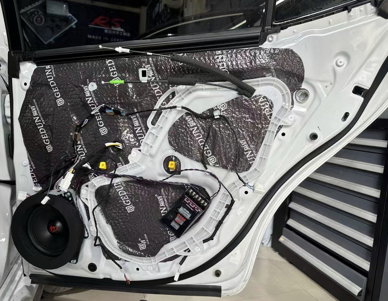 DSP调音、功放或产品实拍